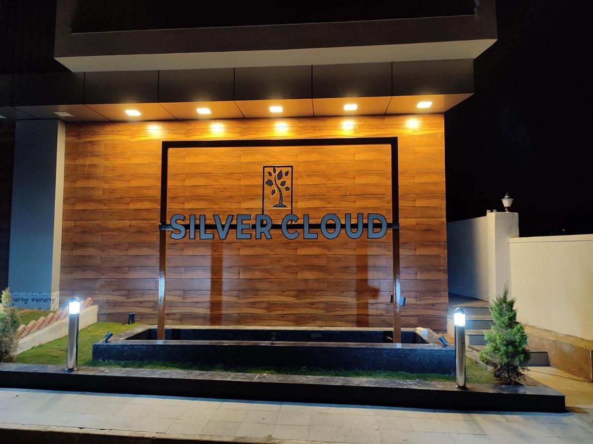 Silver Cloud Nandigunda Екстериор снимка