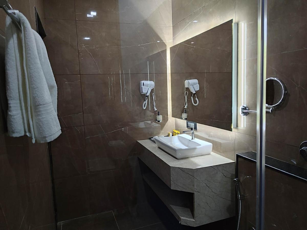 Silver Cloud Nandigunda Екстериор снимка