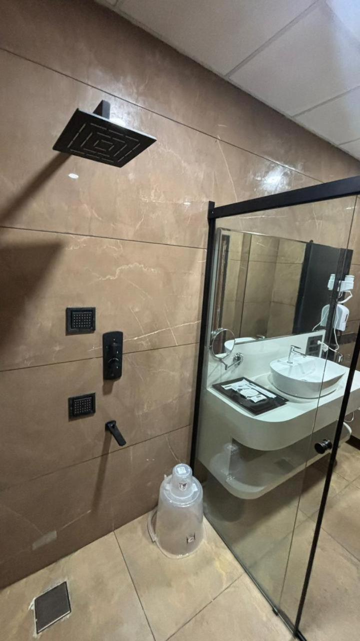 Silver Cloud Nandigunda Екстериор снимка