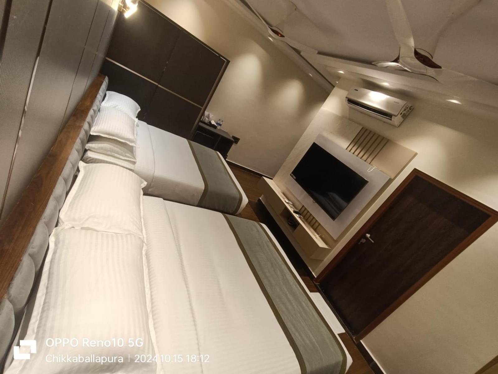 Silver Cloud Nandigunda Екстериор снимка